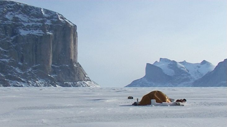 Camp opposite to the Great Cross Pillar - Sam Ford Fiord 2010 expedition