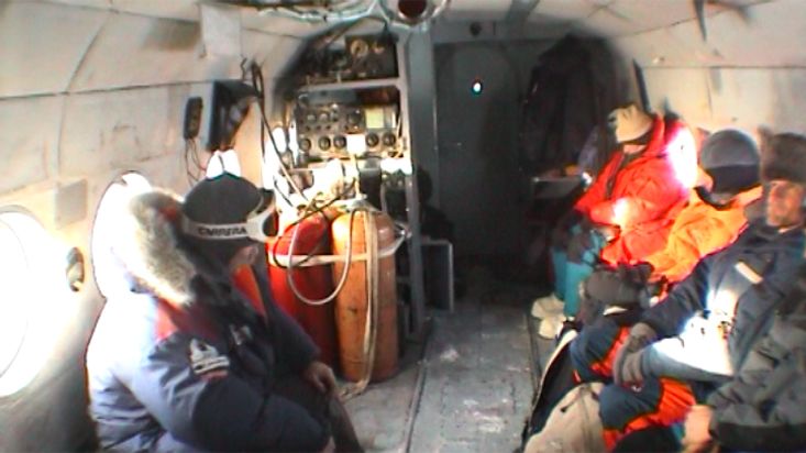 Inside the polar helicopter - Geographic North Pole 2002 expedition