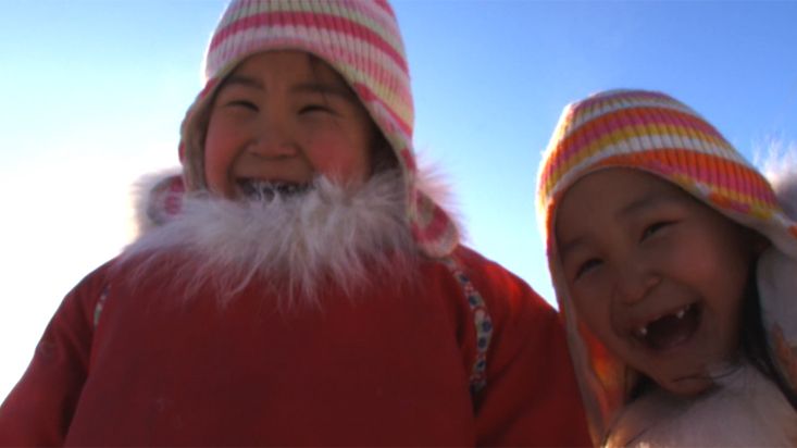 Inuit girls from Qikiqtarjuaq, 