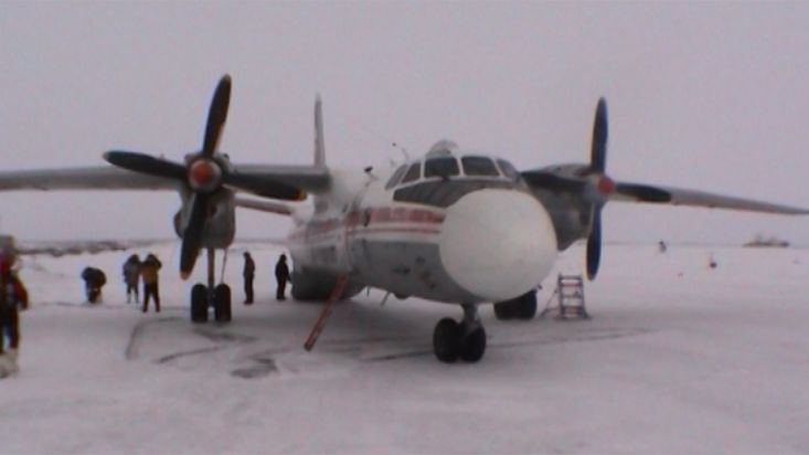 Flight to the Arctic Ocean from the north of Siberia in a plane of USSR