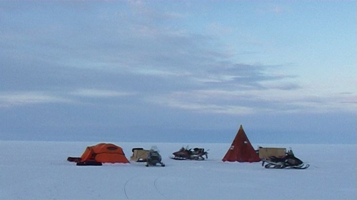 Cape Dungeness camp at sunset - Nanoq 2007 expedition