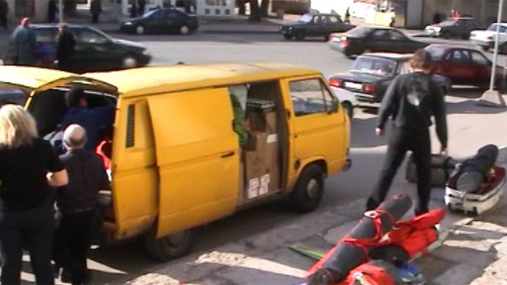 Load of the expedition equipment for the flight to Khatanga - Geographic North Pole expedition - 2002