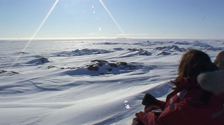 Snowmobile return to Cornwallis Island - Nanoq 2007 expedition