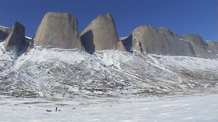 Skiing under the great walls of Stewart Valley - Sam Ford Fiord 2010 expedition