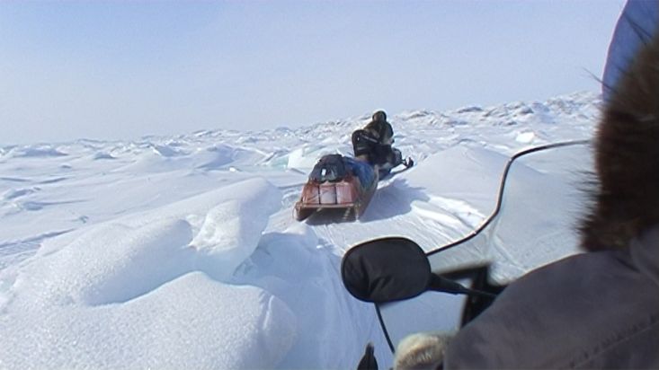 Snowmobile route towards Penny icecap - Penny Icecap 2009 expedition