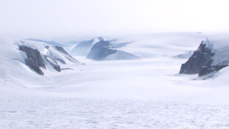 Panoramic view of the beginning of the Norman glacier - Penny Icecap 2009 expedition