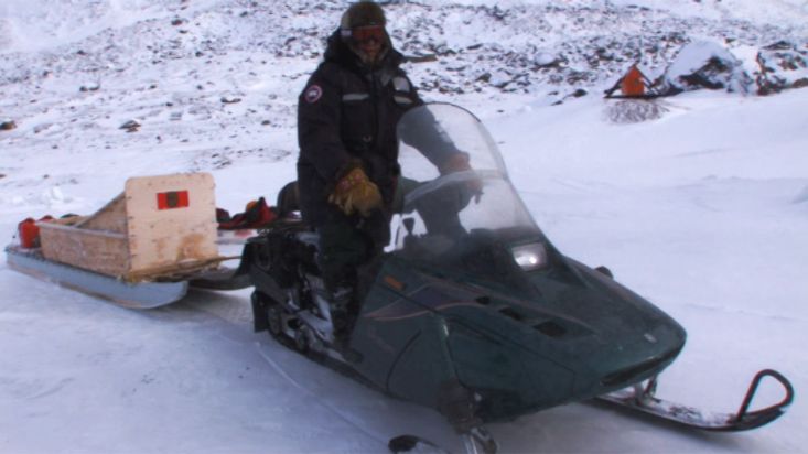 Inuit returning to Qikiqtarjuaq from the Akshayuk Pass