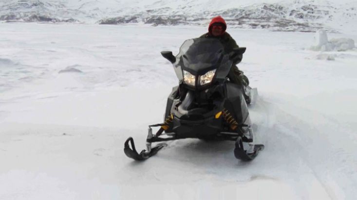 Return by snowmobile to Clyde River on the Clyde river - Barnes Icecap expedition - 2012