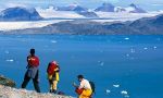 Navigation among the icebergs, the polar bear home Navigation among the icebergs, the polar bear home