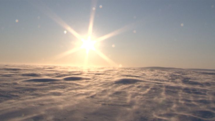 Katabatic winds in the Penny icecap - Penny Icecap 2009 expedition